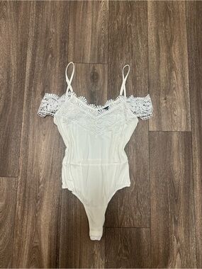 Windsor White Bodysuit With Lace